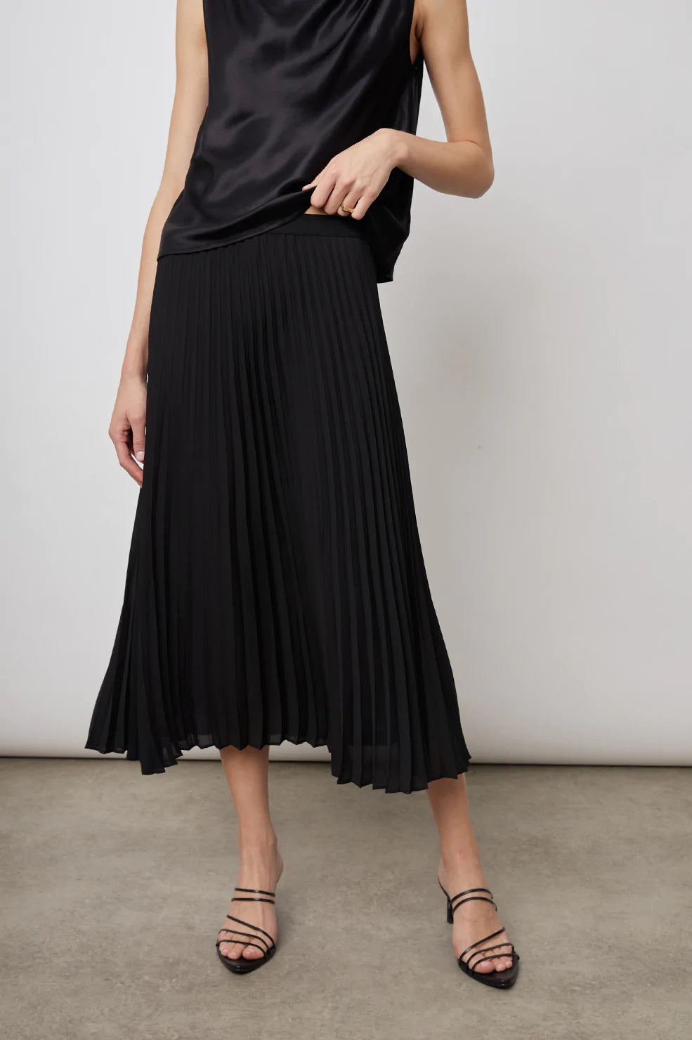 DELPHINE SKIRT - BLACK velvet skirt luxurious