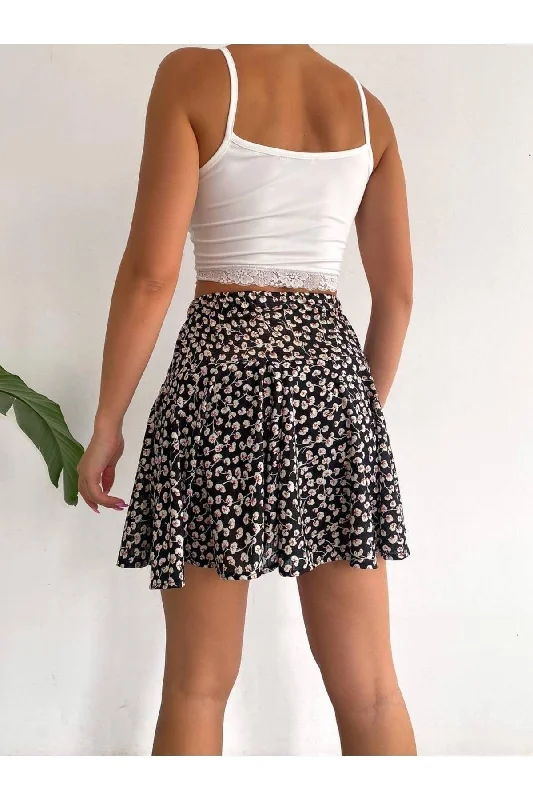 Flower Patterned Black Short Skirt lightweight skirt design