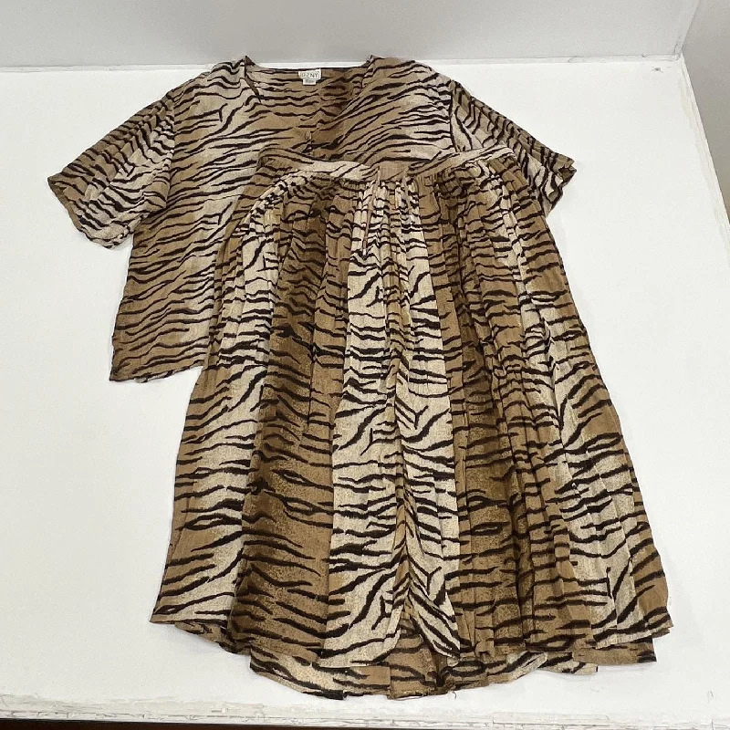 Women's D2NY Tiger Print Short Sleeve Skirt Set - Size 4XL leather skirt bold