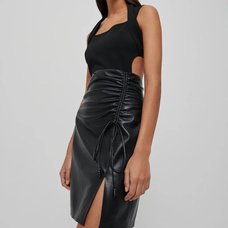 Sexy Drawstring Ruched Side Slit Faux Leather Mini Bodycon Skirt - Black tiered skirt playful