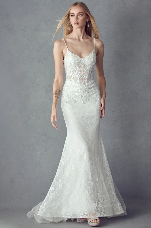 **Allure Bridal: Enchanting Lace Mermaid Dress for Unforgettable Occasions** Halter Neckline Beach **Allure Bridal: Enchanting Lace Mermaid Dress for Unforgettable Occasions** Halter Neckline Beach
