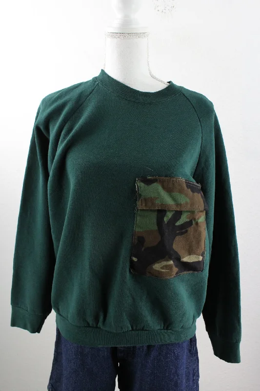 Vintage Green Pocket Sweatshirt (M) Hoodie with Hem Frayed Vintage Worn